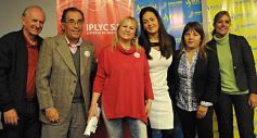 Foto de la galería: El IPLyC distinguió a empleados con más de 25 años de servicio