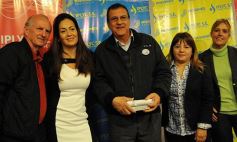 Foto de la galería: El IPLyC distinguió a empleados con más de 25 años de servicio