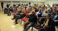 Foto de la galería: El IPLyC distinguió a empleados con más de 25 años de servicio