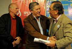 Foto de la galería: El IPLyC distinguió a empleados con más de 25 años de servicio