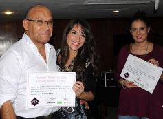 Foto de la galería: Maquillador de famosos dictó una capacitación en Posadas