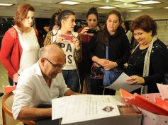 Foto de la galería: Maquillador de famosos dictó una capacitación en Posadas