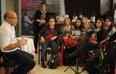 Foto de la galería: Maquillador de famosos dictó una capacitación en Posadas