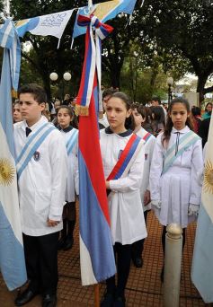 Foto de la galería: El gobernador presidió el acto central por el Bicentenario de la Independencia en Posadas