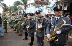 Foto de la galería: El gobernador presidió el acto central por el Bicentenario de la Independencia en Posadas