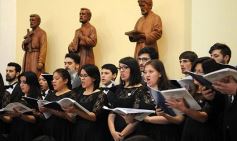 Foto de la galería: El gobernador presidió el acto central por el Bicentenario de la Independencia en Posadas