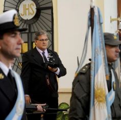 Foto de la galería: El gobernador presidió el acto central por el Bicentenario de la Independencia en Posadas