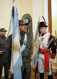 Foto de la galería: El gobernador presidió el acto central por el Bicentenario de la Independencia en Posadas