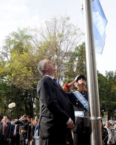 Foto de la galería: El gobernador presidió el acto central por el Bicentenario de la Independencia en Posadas