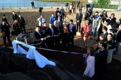 Foto de la galería: Legisladores descubrieron una placa en el monumento de Andrés Guacurarí