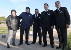 Foto de la galería: Legisladores descubrieron una placa en el monumento de Andrés Guacurarí