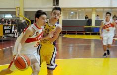 Foto de la galería: Tokio derrotó a Coatí en la U15 y se consagró campeón