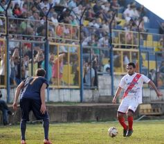 Foto de la galería: Mitre se quedó con el primer capítulo de la final