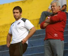 Foto de la galería: Mitre se quedó con el primer capítulo de la final