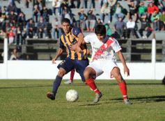 Foto de la galería: Mitre derrotó a Guaraní y demostró por qué es el mejor de la Liga posadeña