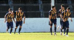 Foto de la galería: Mitre derrotó a Guaraní y demostró por qué es el mejor de la Liga posadeña