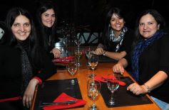 Foto de la galería: Noche de amigos en Itakua