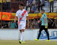 Foto de la galería: Por penales, Crucero se quedó con el primer duelo ante Guaraní