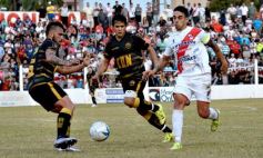 Foto de la galería: Por penales, Crucero se quedó con el primer duelo ante Guaraní