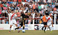 Foto de la galería: Por penales, Crucero se quedó con el primer duelo ante Guaraní