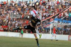 Foto de la galería: Por penales, Crucero se quedó con el primer duelo ante Guaraní