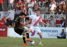 Foto de la galería: Por penales, Crucero se quedó con el primer duelo ante Guaraní
