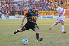 Foto de la galería: Por penales, Crucero se quedó con el primer duelo ante Guaraní