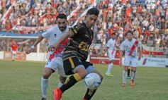 Foto de la galería: Por penales, Crucero se quedó con el primer duelo ante Guaraní