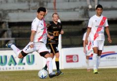 Foto de la galería: Por penales, Crucero se quedó con el primer duelo ante Guaraní