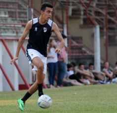 Foto de la galería: Guaraní sigue su puesta a punto: goleó a Madariaga de Paso de los Libres