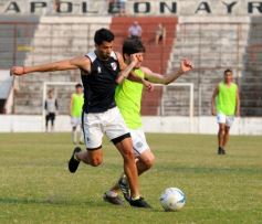Foto de la galería: Guaraní sigue su puesta a punto: goleó a Madariaga de Paso de los Libres