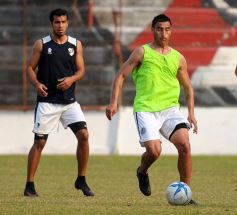 Foto de la galería: Guaraní sigue su puesta a punto: goleó a Madariaga de Paso de los Libres