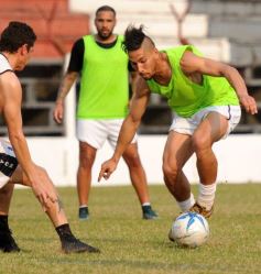 Foto de la galería: Guaraní sigue su puesta a punto: goleó a Madariaga de Paso de los Libres