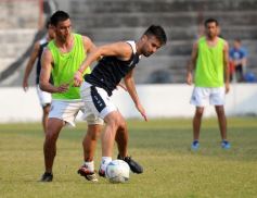 Foto de la galería: Guaraní sigue su puesta a punto: goleó a Madariaga de Paso de los Libres