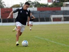 Foto de la galería: Guaraní sigue su puesta a punto: goleó a Madariaga de Paso de los Libres