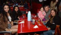 Foto de la galería: Un año de la pizzería Los Pibes