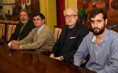 Foto de la galería: Trabajando o simplemente caminando, los que disfrutan de Posadas