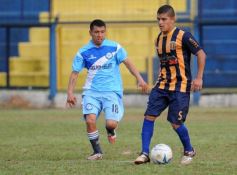 Foto de la galería: Mitre empató 0 a 0 en su debut en el Federal B