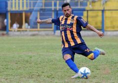 Foto de la galería: Mitre empató 0 a 0 en su debut en el Federal B