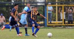 Foto de la galería: Mitre empató 0 a 0 en su debut en el Federal B