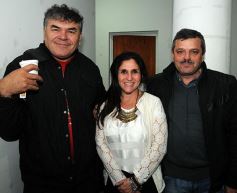 Foto de la galería: Marcelo Galeano presentó su libro "La Puerta Azul"