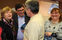 Foto de la galería: Marcelo Galeano presentó su libro "La Puerta Azul"