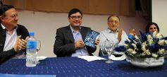 Foto de la galería: Marcelo Galeano presentó su libro "La Puerta Azul"