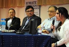 Foto de la galería: Marcelo Galeano presentó su libro "La Puerta Azul"