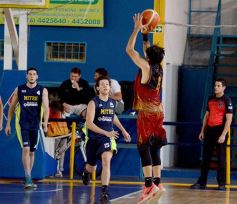 Foto de la galería: Tokio se quedó con el clásico ante Mitre