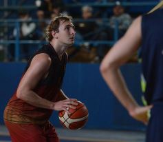 Foto de la galería: Tokio se quedó con el clásico ante Mitre