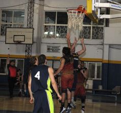 Foto de la galería: Tokio se quedó con el clásico ante Mitre
