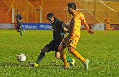 Foto de la galería: Crucero arrancó el torneo con garra y corazón