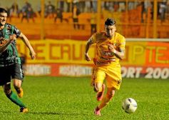 Foto de la galería: Crucero arrancó el torneo con garra y corazón