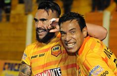 Foto de la galería: Crucero arrancó el torneo con garra y corazón